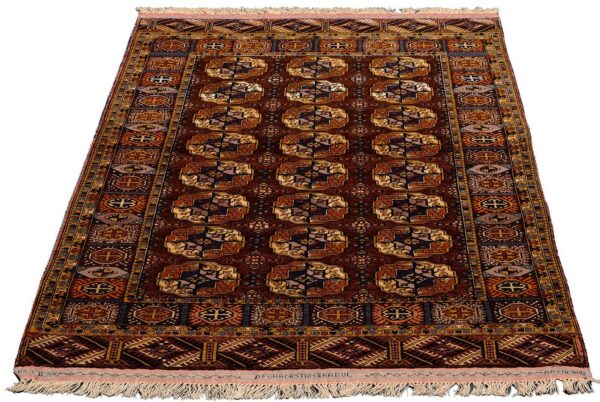 Turkmen Oriental Rug 114 × 169 cm, Wool, hand-knotted — view 2 Turkmen Oriental Rug 114 × 169 cm, Wool, hand-knotted — view 2