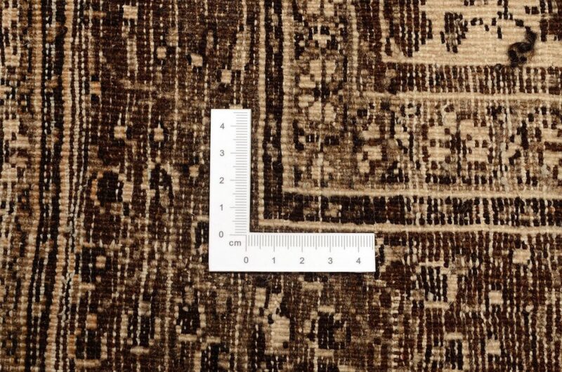 Turkmen Oriental Rug 120 × 160 cm, Wool, hand-knotted — view 3 Turkmen Oriental Rug 120 × 160 cm, Wool, hand-knotted — view 3