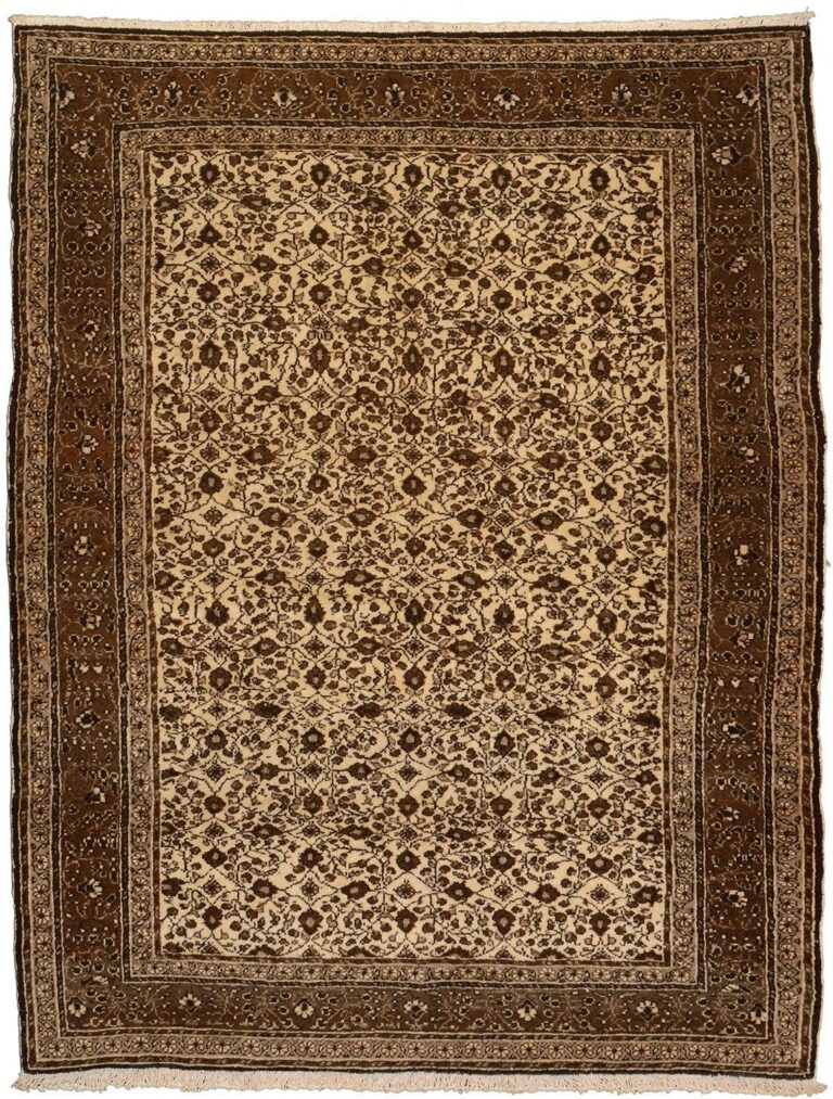 Turkmen Oriental Rug 120 × 160 cm, Wool, hand-knotted