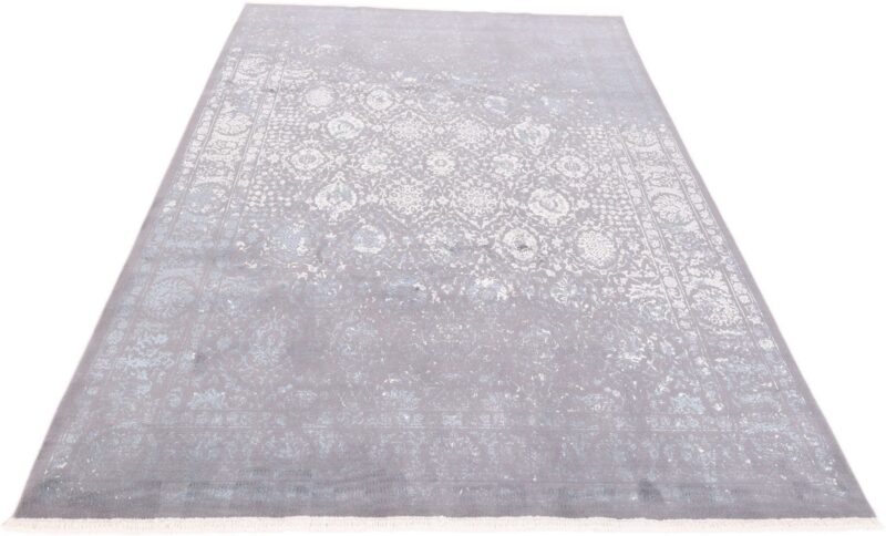 Asman Persian Rug 206 × 300 cm, Wool and Silk, hand-knotted — view 3 Asman Persian Rug 206 × 300 cm, Wool and Silk, hand-knotted — view 3