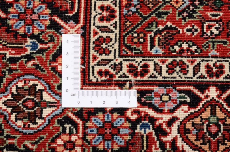 Bijar Persian Rug 114 × 186 cm, Wool and Silk, hand-knotted — view 3 Bijar Persian Rug 114 × 186 cm, Wool and Silk, hand-knotted — view 3