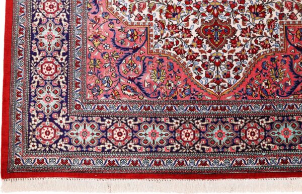 Qom Persian Rug 100 × 140 cm, Silk, hand-knotted — view 4