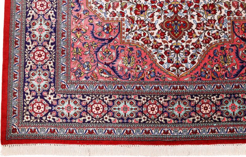 Qom Persian Rug 100 × 140 cm, Silk, hand-knotted — view 4