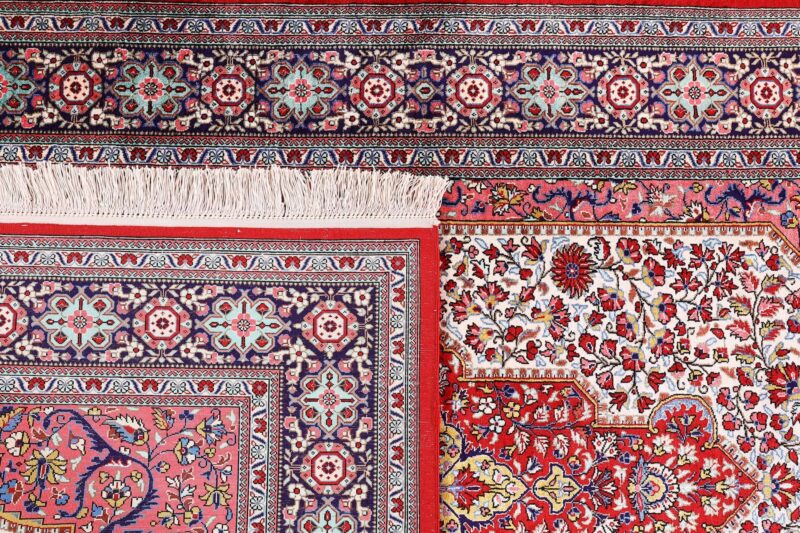 Qom Persian Rug 100 × 140 cm, Silk, hand-knotted — view 6