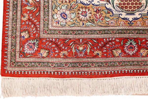 Qom Persian Rug 100 × 151 cm, Silk, hand-knotted — view 5