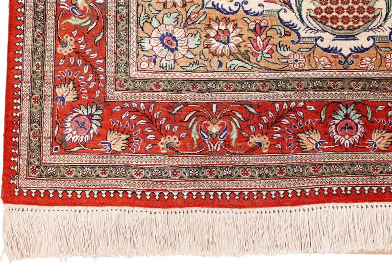 Qom Persian Rug 100 × 151 cm, Silk, hand-knotted — view 5