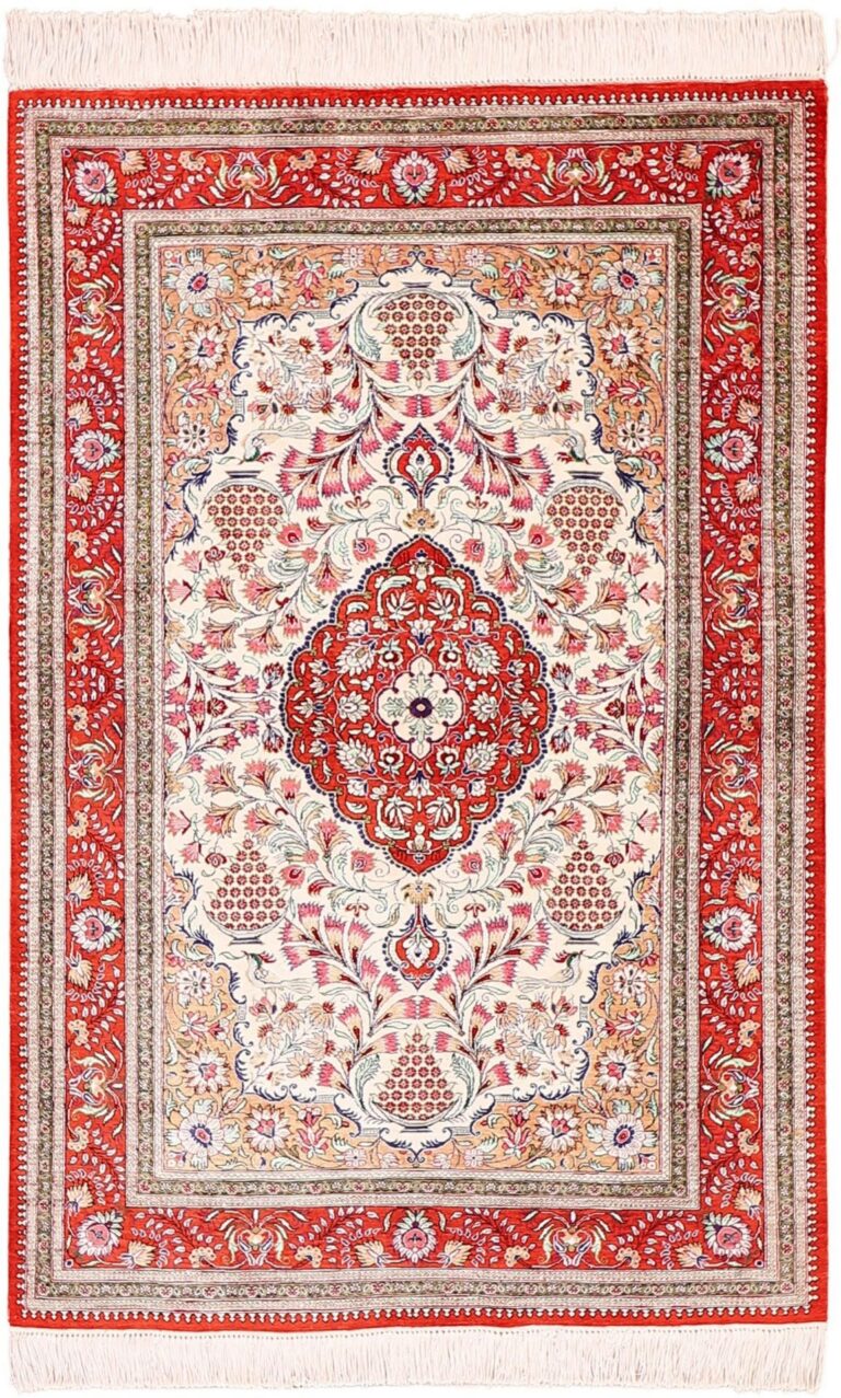 Qom Persian Rug 100 × 151 cm, Silk, hand-knotted