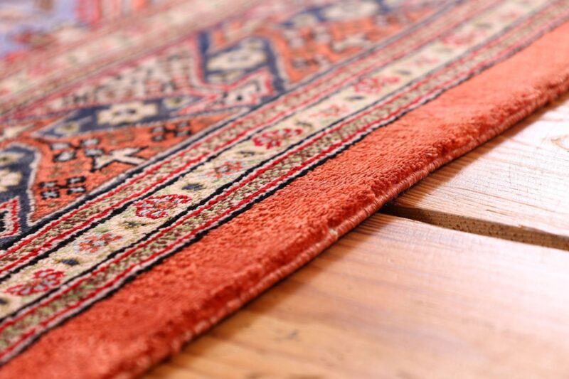 Qom Persian Rug 100 × 154 cm, Silk, hand-knotted — view 6