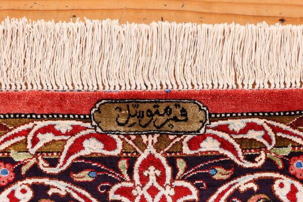 Qom Persian Rug 102 × 156 cm, Silk, hand-knotted — view 6
