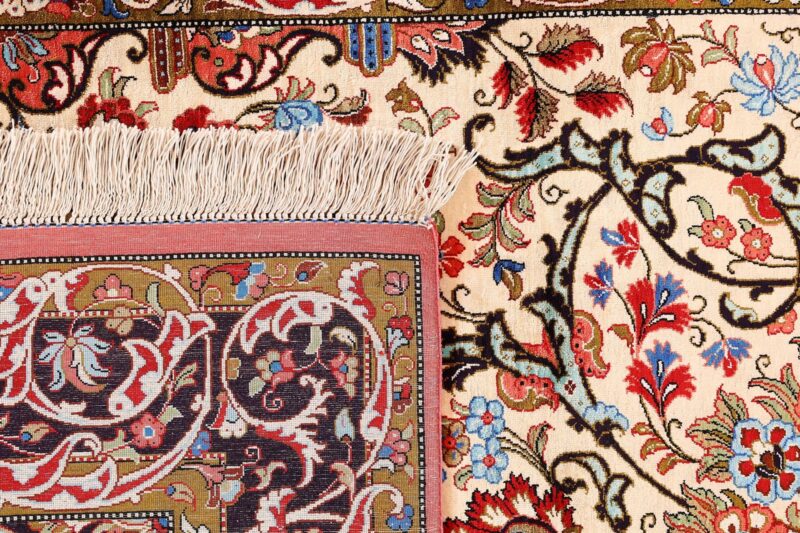 Qom Persian Rug 102 × 156 cm, Silk, hand-knotted — view 8