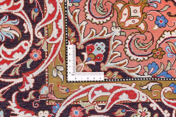 Qom Persian Rug 102 × 156 cm, Silk, hand-knotted — view 10