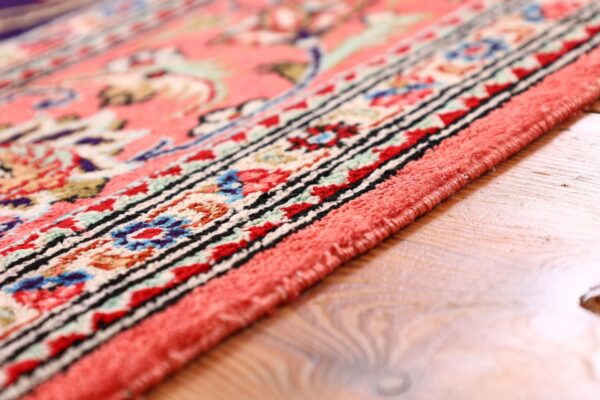 Qom Persian Rug 105 × 160 cm, Silk, hand-knotted, exclusive — view 6 Qom Persian Rug 105 × 160 cm, Silk, hand-knotted, exclusive — view 6