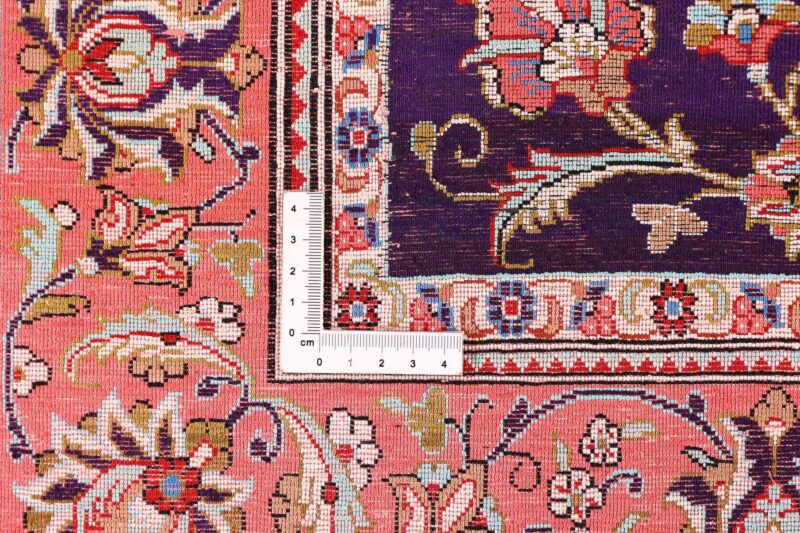 Qom Persian Rug 105 × 160 cm, Silk, hand-knotted, exclusive — view 9 Qom Persian Rug 105 × 160 cm, Silk, hand-knotted, exclusive — view 9