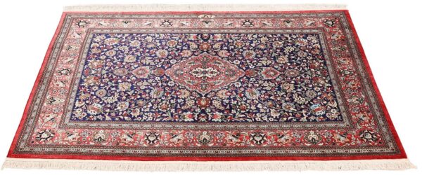 Qom Persian Rug 107 × 155 cm, Silk, hand-knotted — view 2 Qom Persian Rug 107 × 155 cm, Silk, hand-knotted — view 2