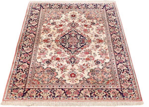 Qom Persian Rug 109 × 149 cm, Silk, hand-knotted, exclusive — view 2