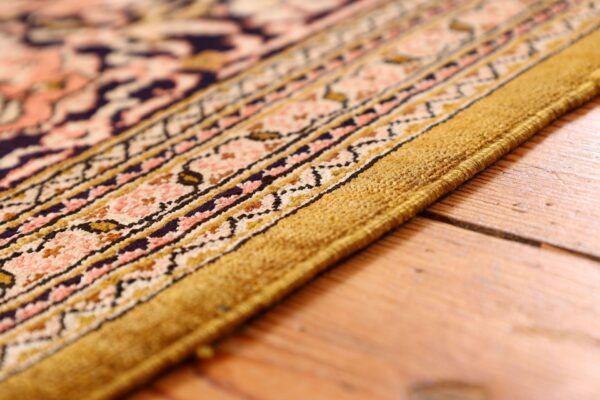 Qom Persian Rug 135 × 195 cm, Silk, hand-knotted, antique — view 7