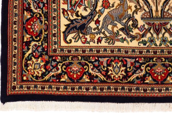 Qom Persian Rug 135 × 219 cm, Wool and Silk, hand-knotted — view 5 Qom Persian Rug 135 × 219 cm, Wool and Silk, hand-knotted — view 5