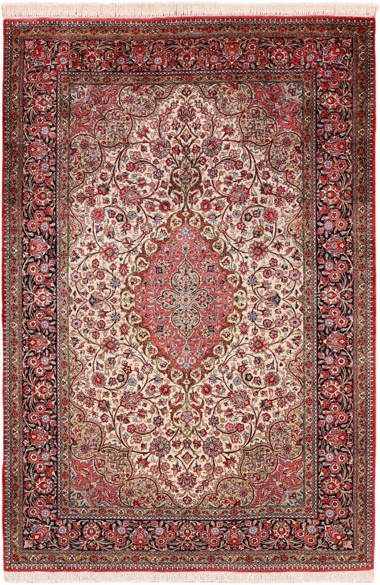 Qom Persian Rug 136 × 204 cm, Silk, hand-knotted