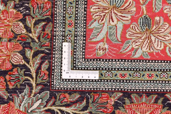 Qom Persian Rug 139 × 207 cm, Silk, hand-knotted, exclusive — view 11