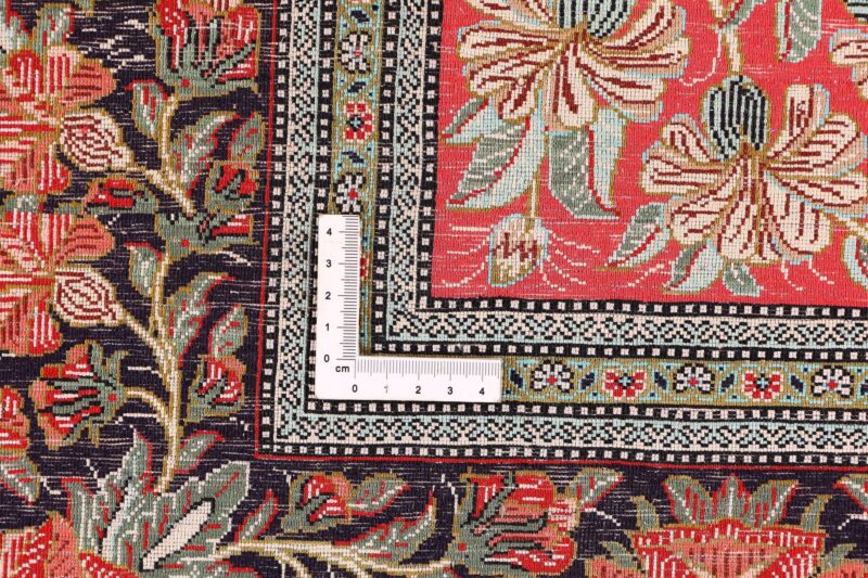 Qom Persian Rug 139 × 207 cm, Silk, hand-knotted, exclusive — view 11