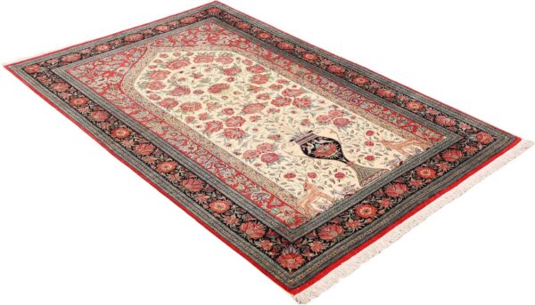 Qom Persian Rug 139 × 207 cm, Silk, hand-knotted, exclusive — view 4