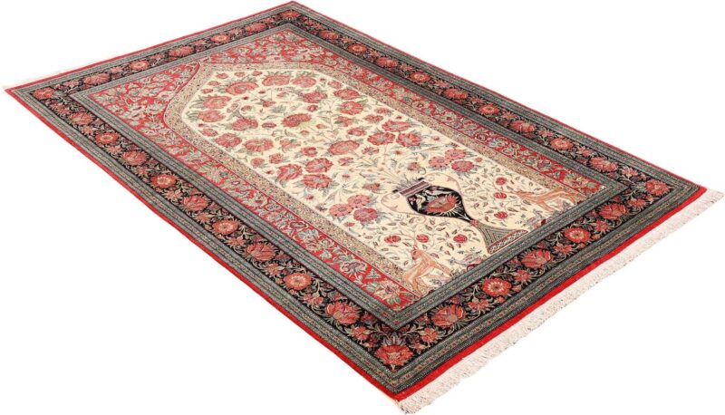Qom Persian Rug 139 × 207 cm, Silk, hand-knotted, exclusive — view 4