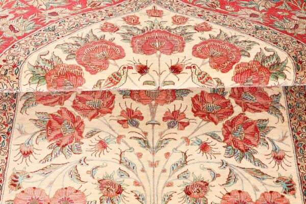 Qom Persian Rug 139 × 207 cm, Silk, hand-knotted, exclusive — view 9