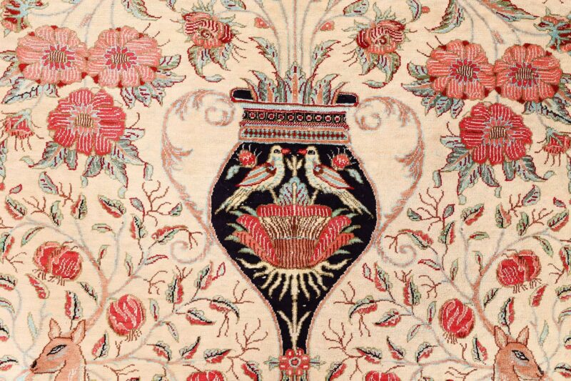 Qom Persian Rug 139 × 207 cm, Silk, hand-knotted, exclusive — view 10