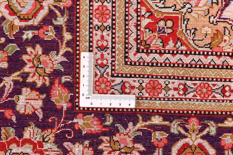 Qom Persian Rug 140 × 218 cm, Silk, hand-knotted — view 9