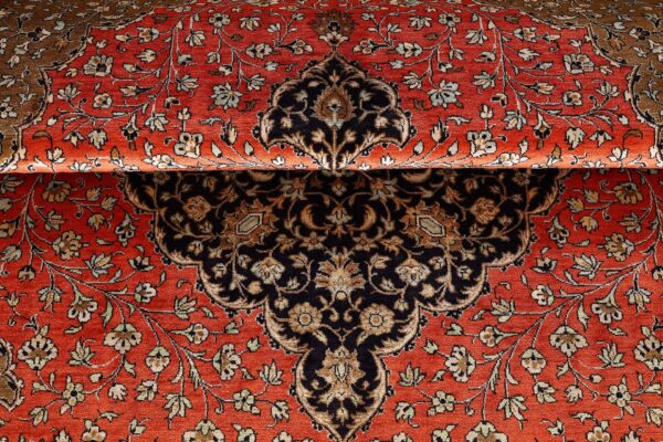 Qom Persian Rug 140 × 225 cm, Silk, hand-knotted — view 8