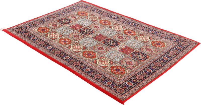 Qom Persian Rug 148 × 201 cm, Wool and Silk, hand-knotted — view 4 Qom Persian Rug 148 × 201 cm, Wool and Silk, hand-knotted — view 4
