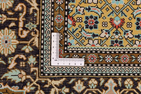 Qom Persian Rug 206 × 316 cm, Silk, hand-knotted, exclusive — view 9
