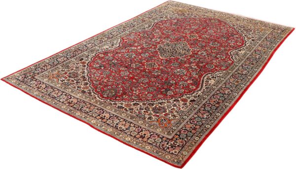 Qom Persian Rug 210 × 337 cm, Silk, hand-knotted — view 3
