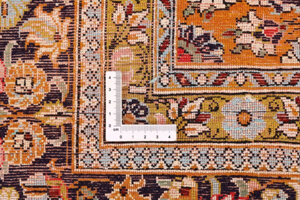 Qom Persian Rug 210 × 337 cm, Silk, hand-knotted — view 9