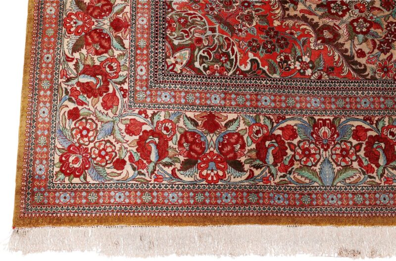 Qom Persian Rug 212 × 318 cm, Silk, hand-knotted — view 5