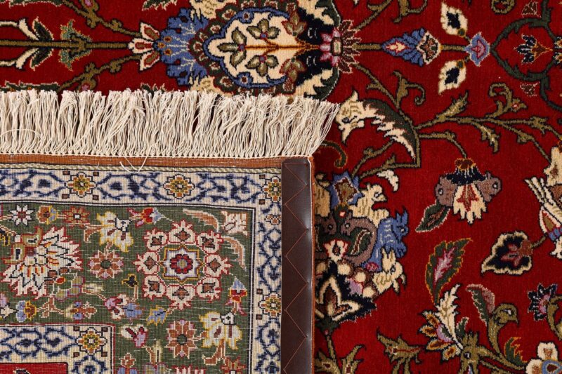 Qom Persian Rug 218 × 318 cm, Wool and Silk, hand-knotted — view 7
