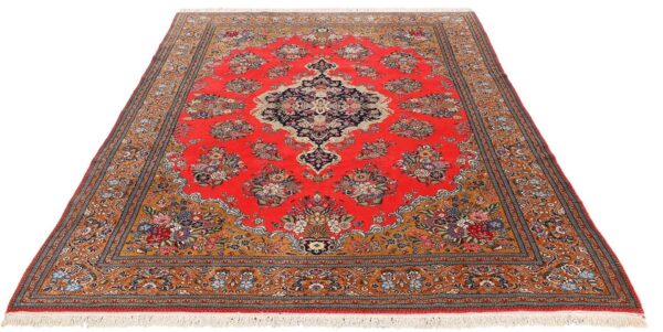 Qom Persian Rug 218 × 335 cm, Wool and Silk, hand-knotted — view 2