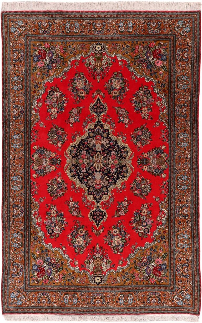Qom Persian Rug 218 × 335 cm, Wool and Silk, hand-knotted