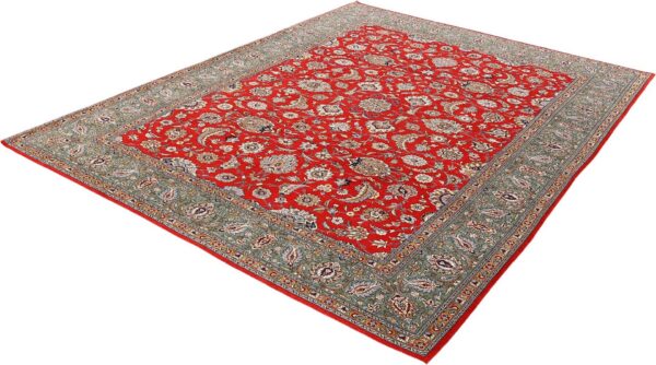 Qom Persian Rug 246 × 325 cm, Wool and Silk, hand-knotted — view 3 Qom Persian Rug 246 × 325 cm, Wool and Silk, hand-knotted — view 3