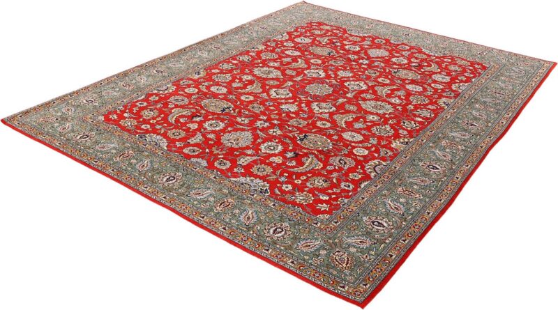 Qom Persian Rug 246 × 325 cm, Wool and Silk, hand-knotted — view 3 Qom Persian Rug 246 × 325 cm, Wool and Silk, hand-knotted — view 3
