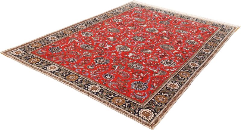 Qom Persian Rug 251 × 340 cm, Wool and Silk, hand-knotted — view 3 Qom Persian Rug 251 × 340 cm, Wool and Silk, hand-knotted — view 3