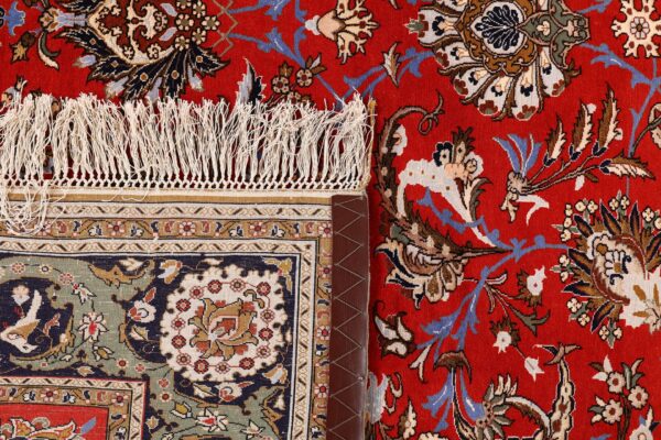 Qom Persian Rug 251 × 340 cm, Wool and Silk, hand-knotted — view 7 Qom Persian Rug 251 × 340 cm, Wool and Silk, hand-knotted — view 7