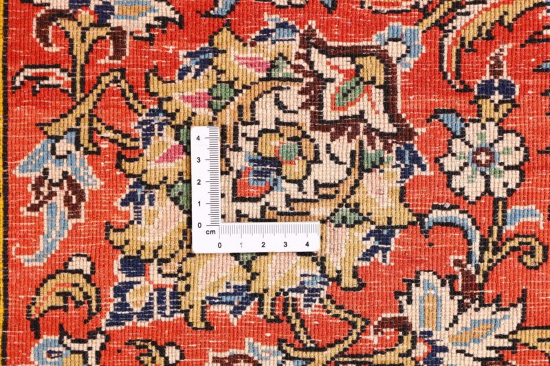 Qom Persian Rug 345 × 447 cm, Wool and Silk, hand-knotted — view 9 Qom Persian Rug 345 × 447 cm, Wool and Silk, hand-knotted — view 9