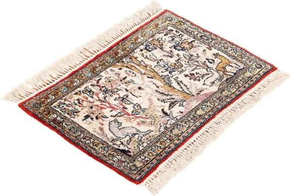 Qom Persian Rug 44 × 66 cm, Silk, hand-knotted — view 4