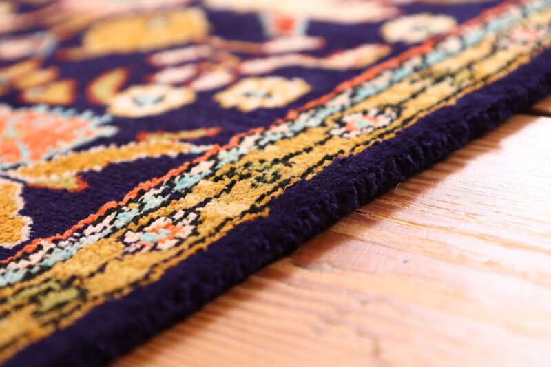 Qom Persian Rug 56 × 82 cm, Silk, hand-knotted, exclusive — view 6 Qom Persian Rug 56 × 82 cm, Silk, hand-knotted, exclusive — view 6