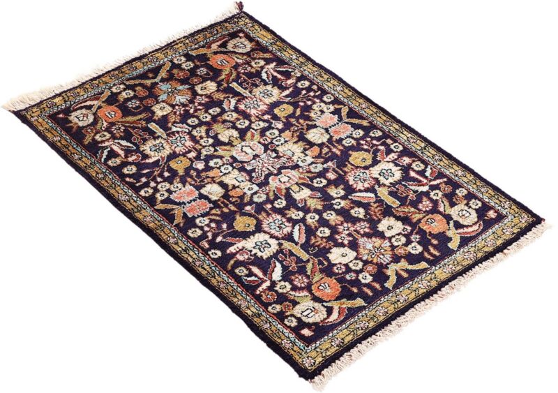 Qom Persian Rug 56 × 82 cm, Silk, hand-knotted, exclusive — view 4 Qom Persian Rug 56 × 82 cm, Silk, hand-knotted, exclusive — view 4