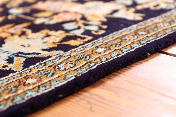 Qom Persian Rug 57 × 74 cm, Silk, hand-knotted — view 6
