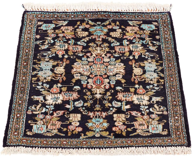 Qom Persian Rug 57 × 74 cm, Silk, hand-knotted — view 2