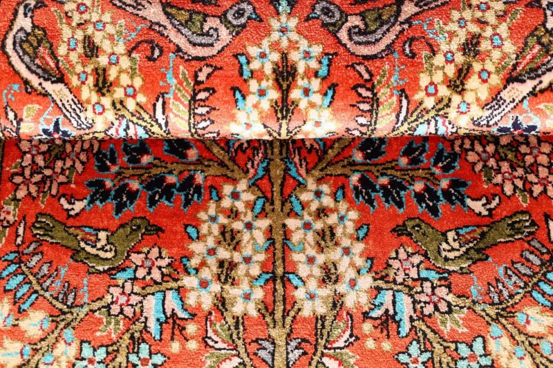 Qom Persian Rug 72 × 122 cm, Silk, hand-knotted, exclusive — view 8 Qom Persian Rug 72 × 122 cm, Silk, hand-knotted, exclusive — view 8