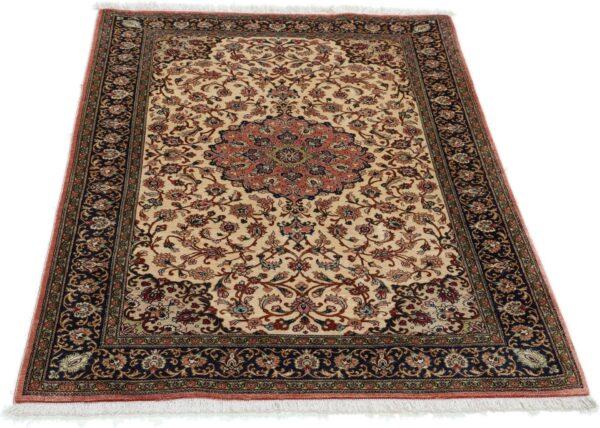 Qom Persian Rug 75 × 122 cm, Silk, hand-knotted — view 7